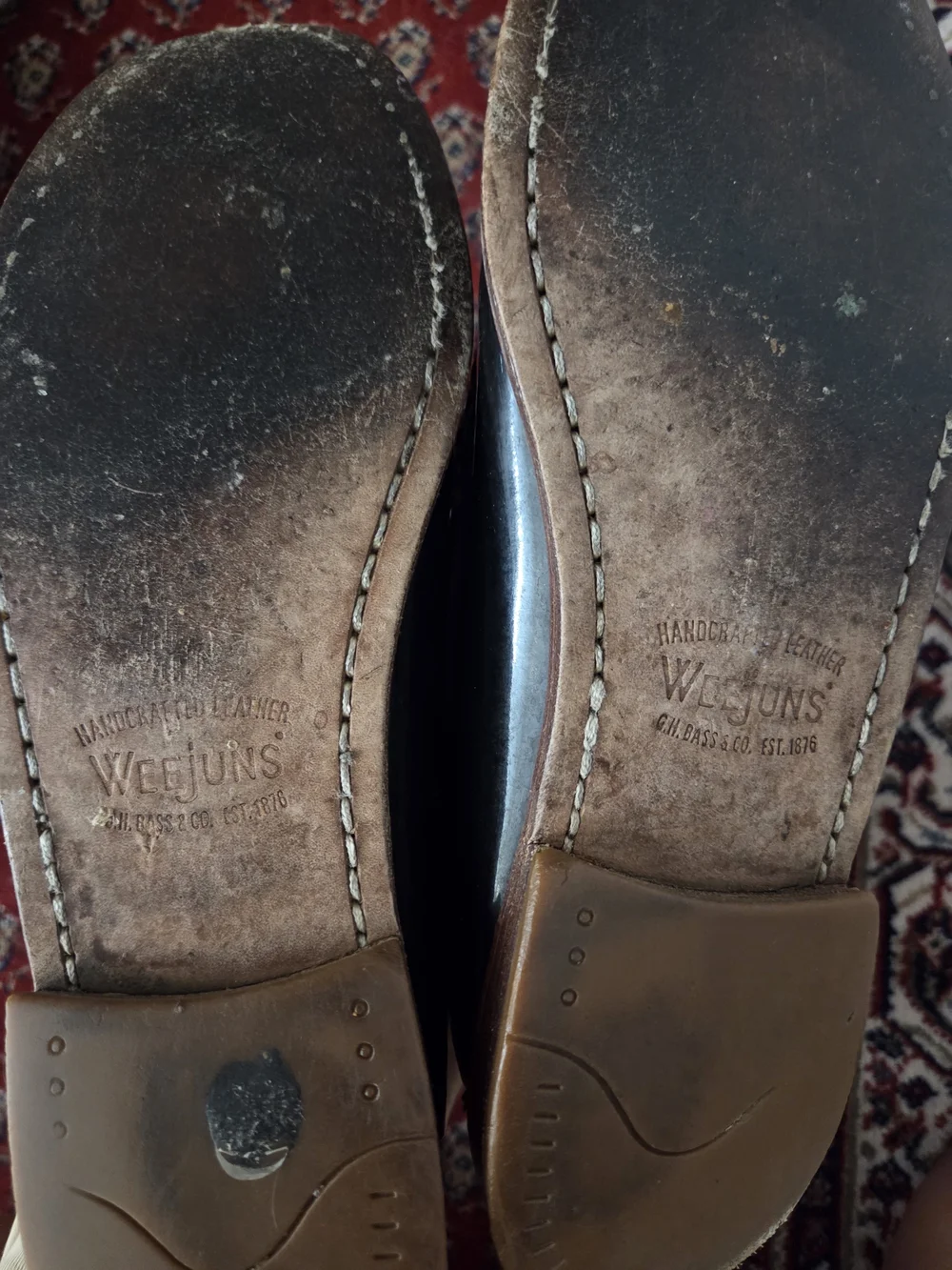 G. H. Bass Weejuns Loafers In Size 8 - Picture 6 of 10